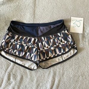 Lululemon speed up shorts black maroon navy gray sz 4 inseam 2.5 liner intact